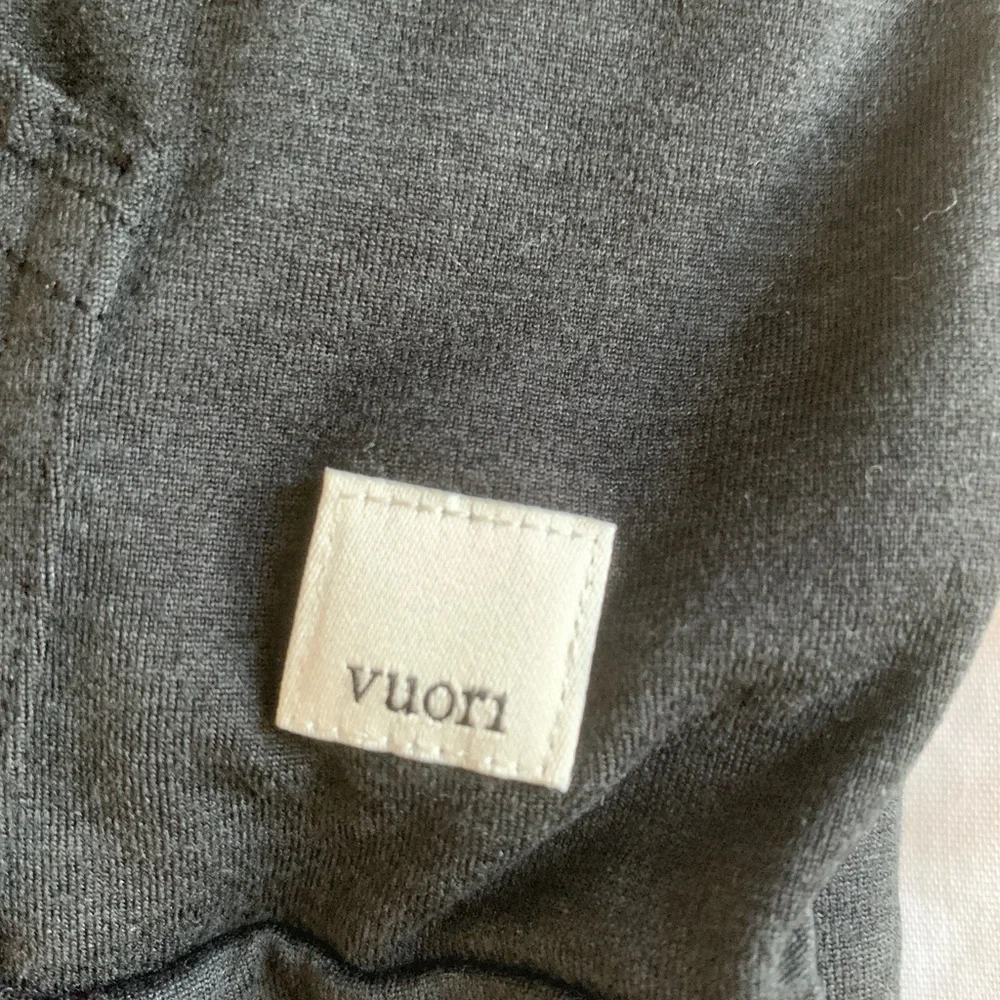 Vuori Halo Performance Full Zip Hoodie | Black | Size Large | DreamKnit™ - Picture 10 of 12